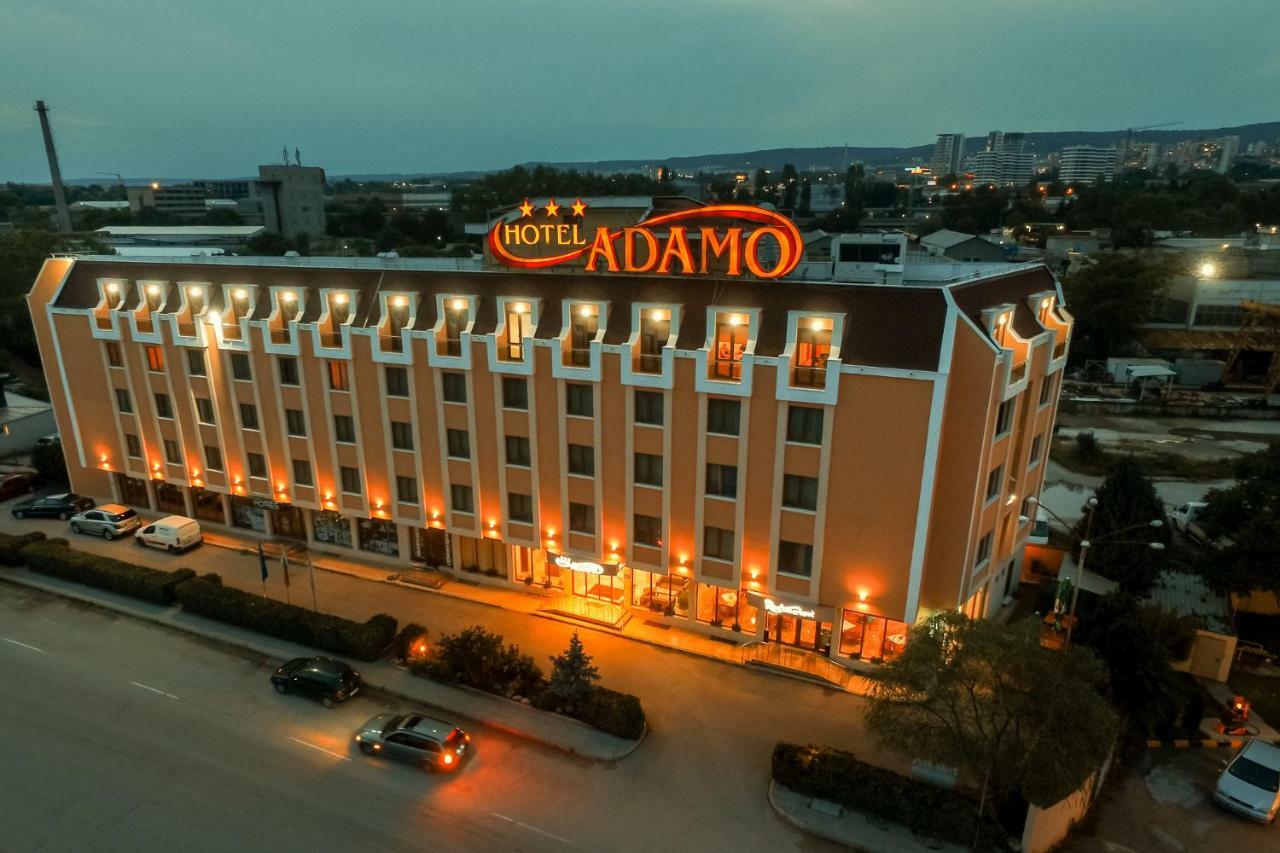 Adamo Hotel Warna Exterior foto
